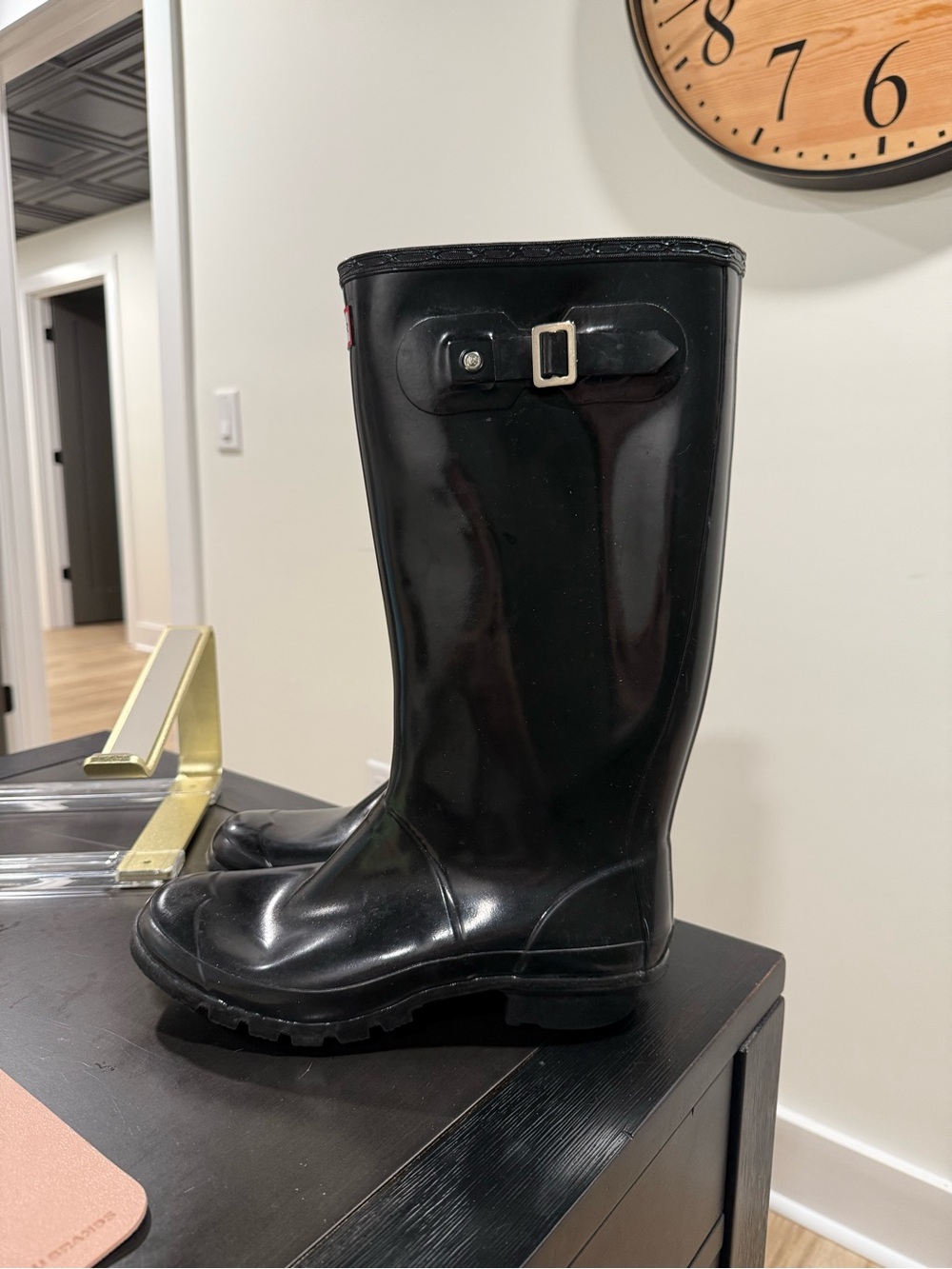 Hunter Women’s Original Tall Gloss Rain Boots - Picture 2 of 5